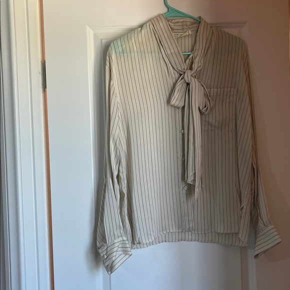 H&M Beige Striped Blouse - Picture 1 of 2